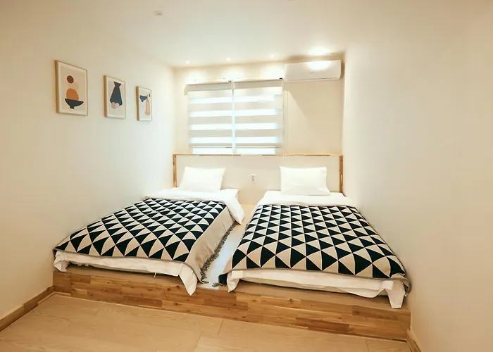 Hongdae 3bedroom&2baths Free Wifi&free Parking Seoel