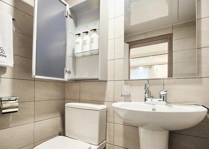 Hongdae 3bedroom&2baths Free Wifi&free Parking