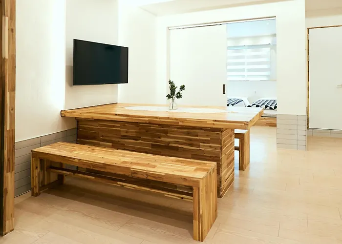 Hongdae 3bedroom&2baths Free Wifi&free Parking Seoel