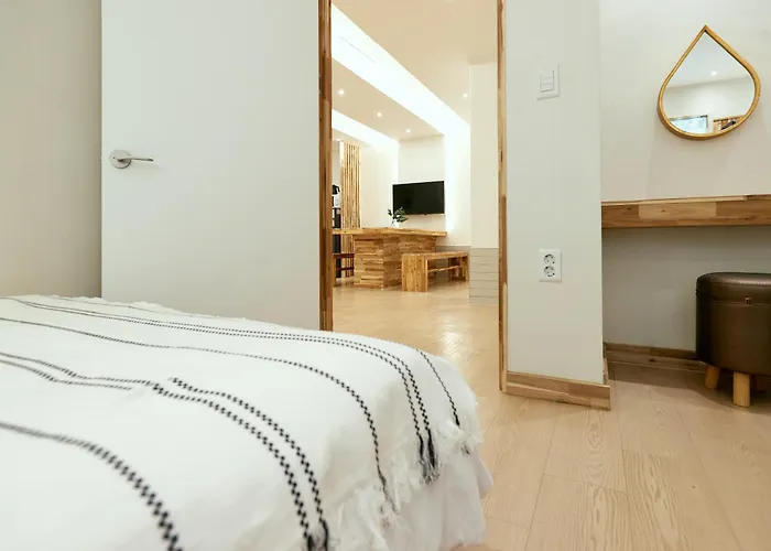 Hongdae 3bedroom&2baths Free Wifi&free Parking Appartement Seoel