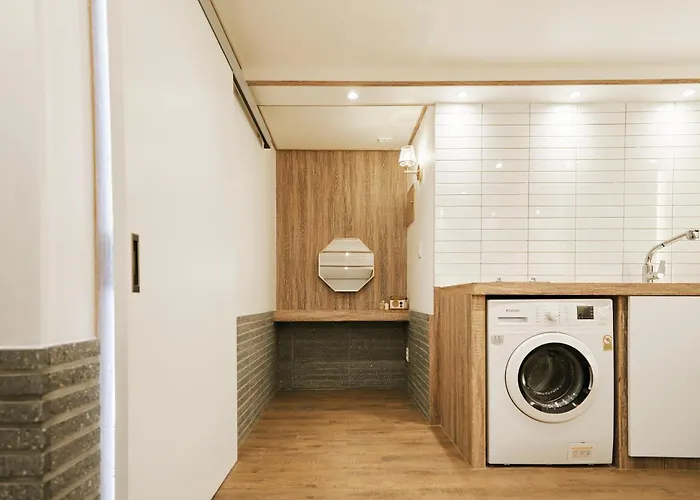 Hongdae 3bedroom&2baths Free Wifi&free Parking Appartement Seoel